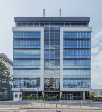 Iztok Tower
